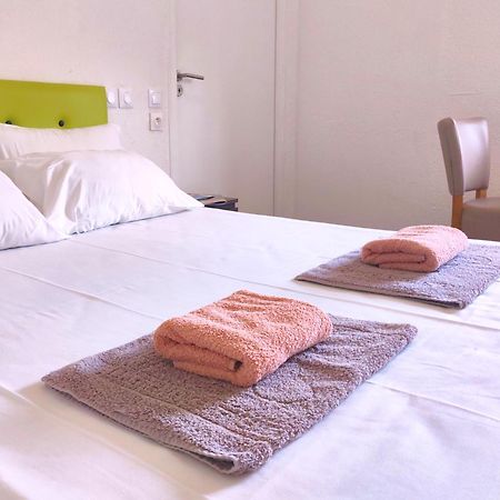 Hotel La Voile Bleue 라리샤르데 외부 사진