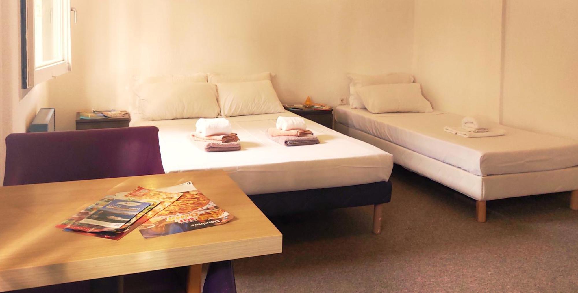 Hotel La Voile Bleue 라리샤르데 외부 사진