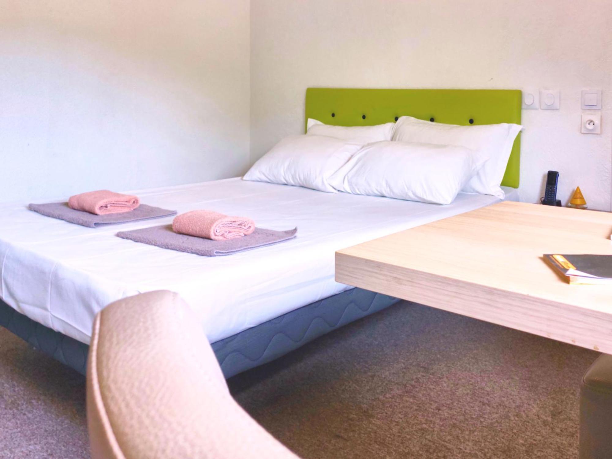 Hotel La Voile Bleue 라리샤르데 외부 사진