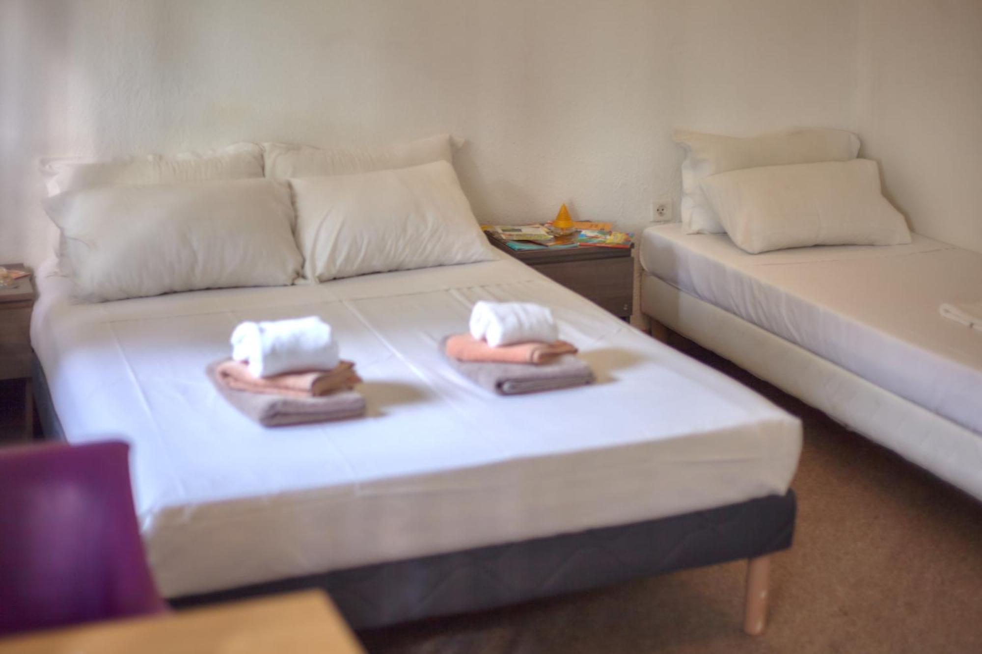 Hotel La Voile Bleue 라리샤르데 객실 사진