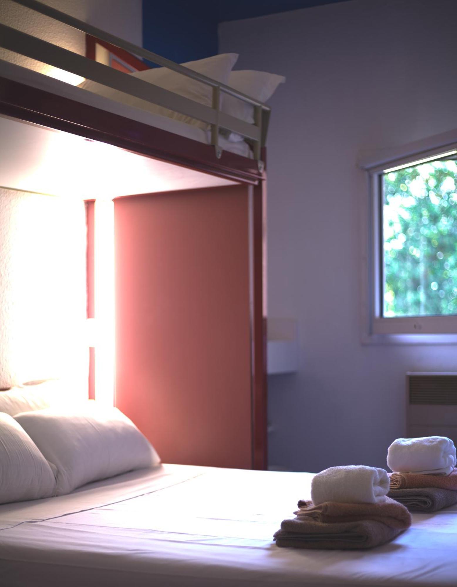 Hotel La Voile Bleue 라리샤르데 외부 사진