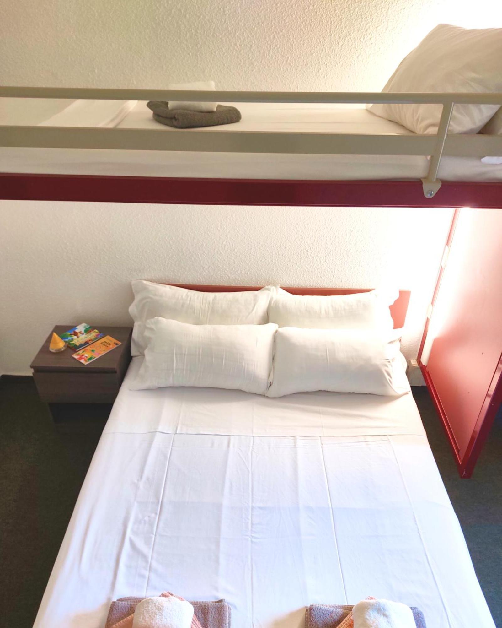 Hotel La Voile Bleue 라리샤르데 외부 사진