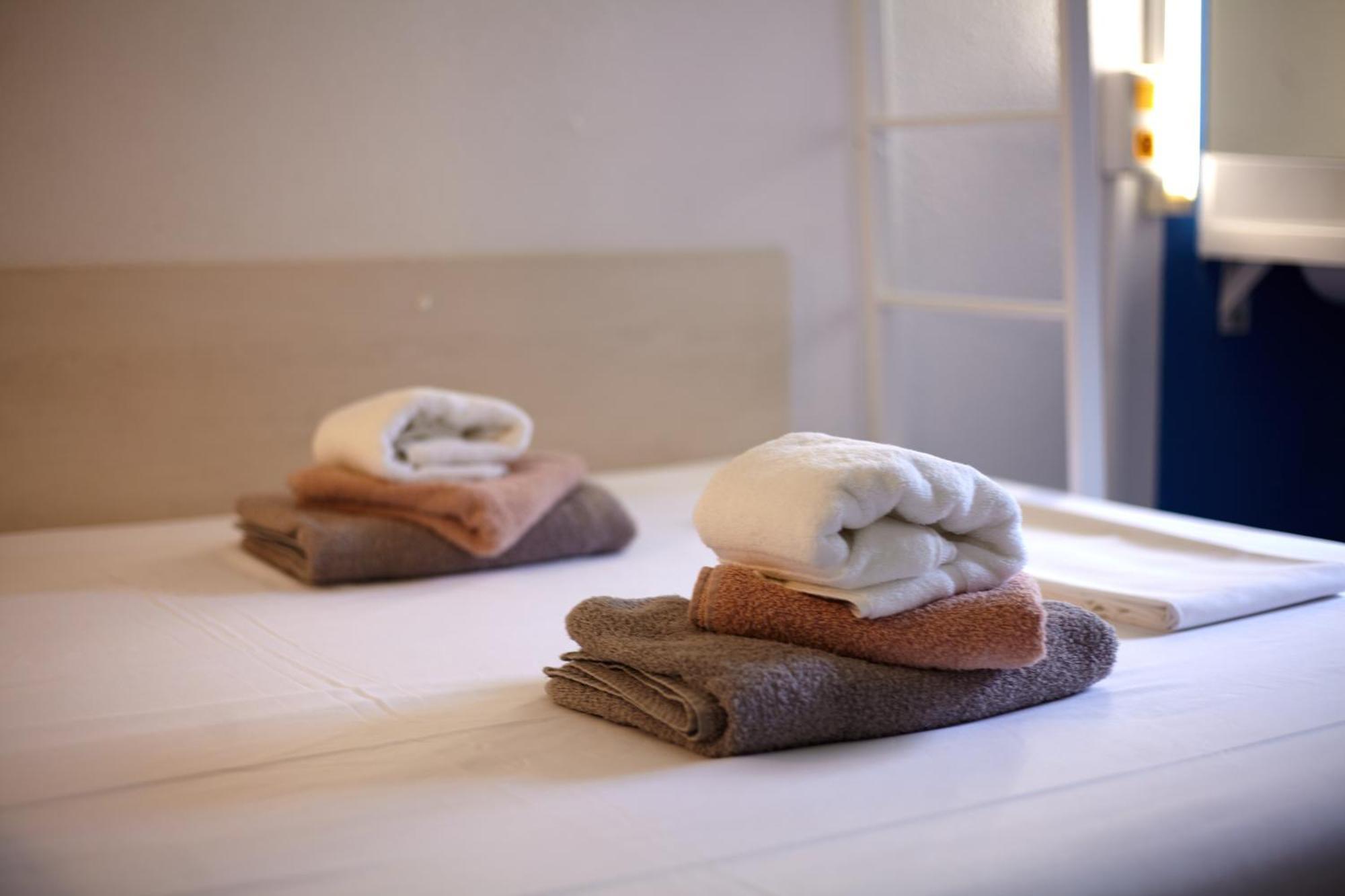 Hotel La Voile Bleue 라리샤르데 외부 사진