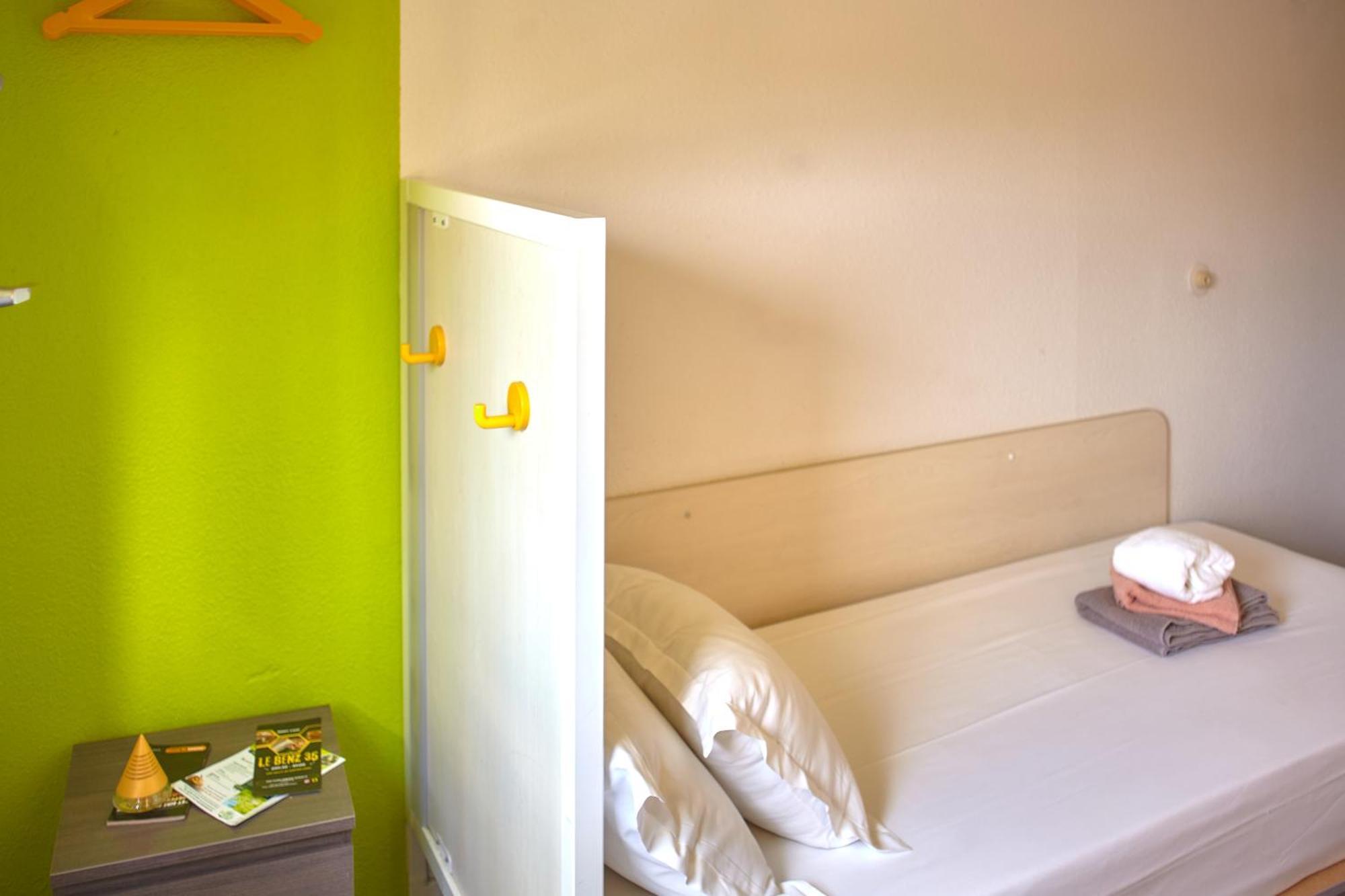 Hotel La Voile Bleue 라리샤르데 객실 사진