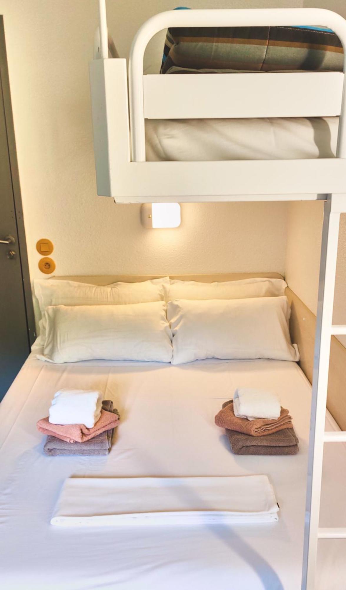 Hotel La Voile Bleue 라리샤르데 외부 사진